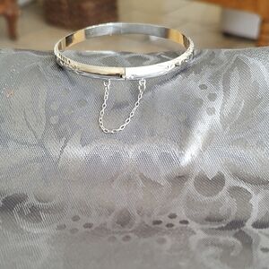 Elegant Silver Bracelet with Chain
